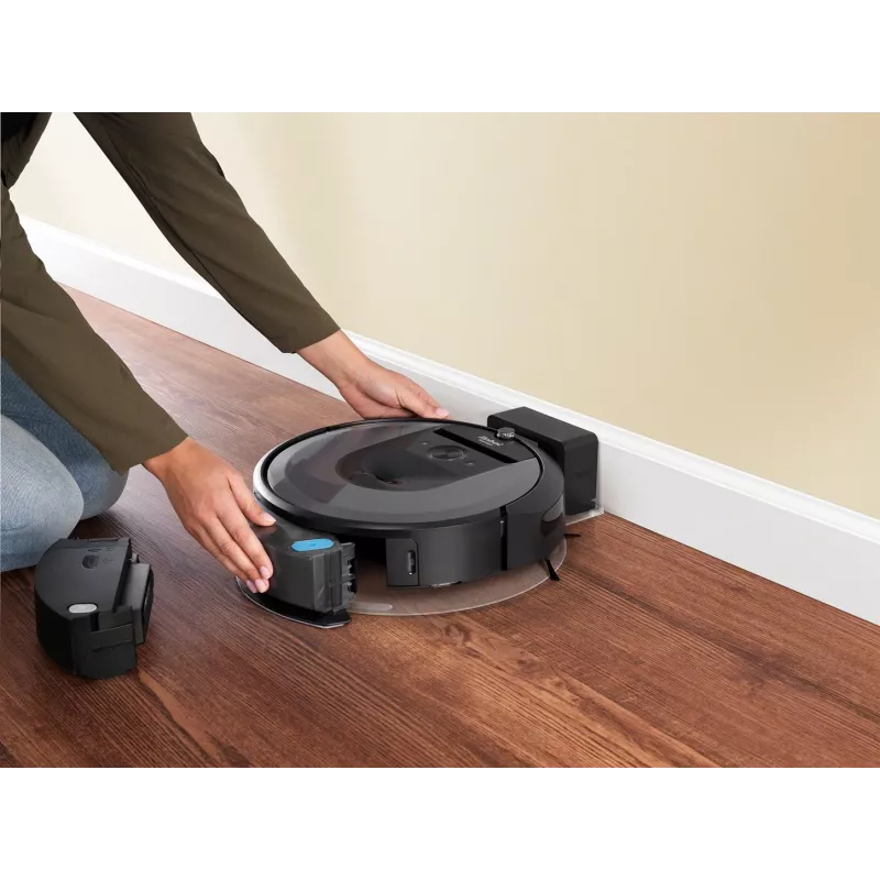 Robotinis dulkių siurblys iRobot Combo i8+ Bagless Juodas