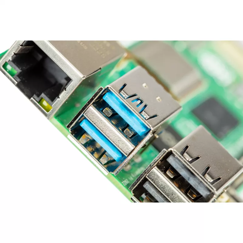 Vienos plokštės kompiuteris Raspberry Pi 5 kūrimo plokštė – 2400 MHz Arm Cortex-A76, iki 16 GB LPDDR4x, MicroSD, USB 3.2, Wi‑Fi 5
