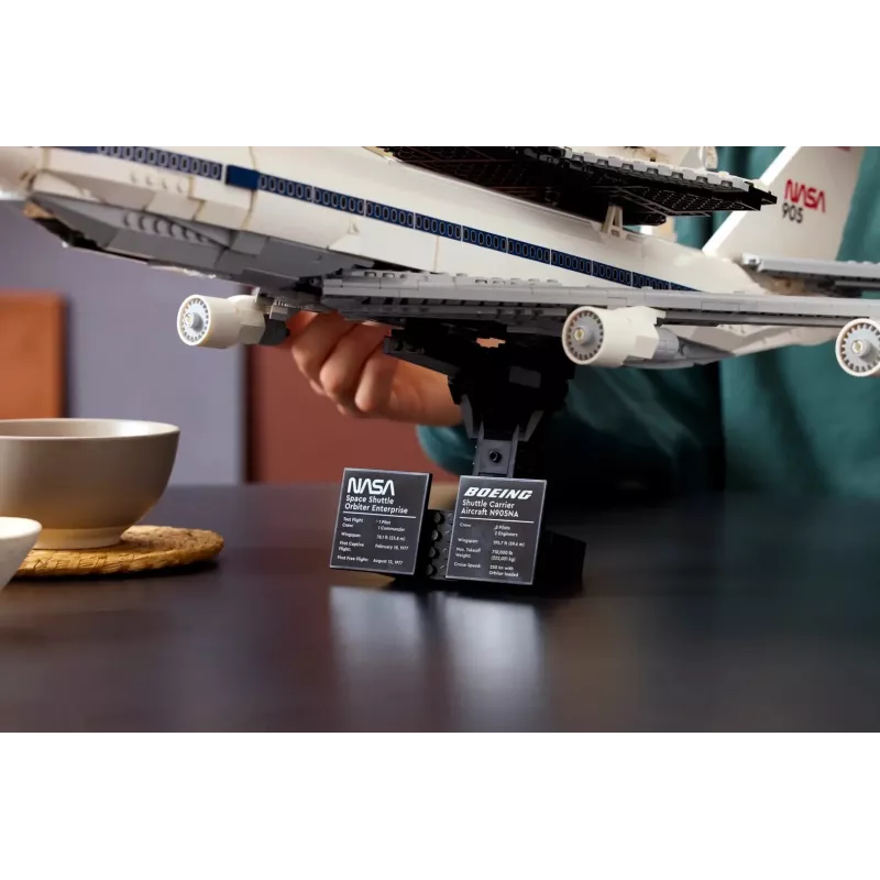 LEGO Icons 10360 Shuttle Carrier Aircraft kaladėlių rinkinys, 2417 detalių