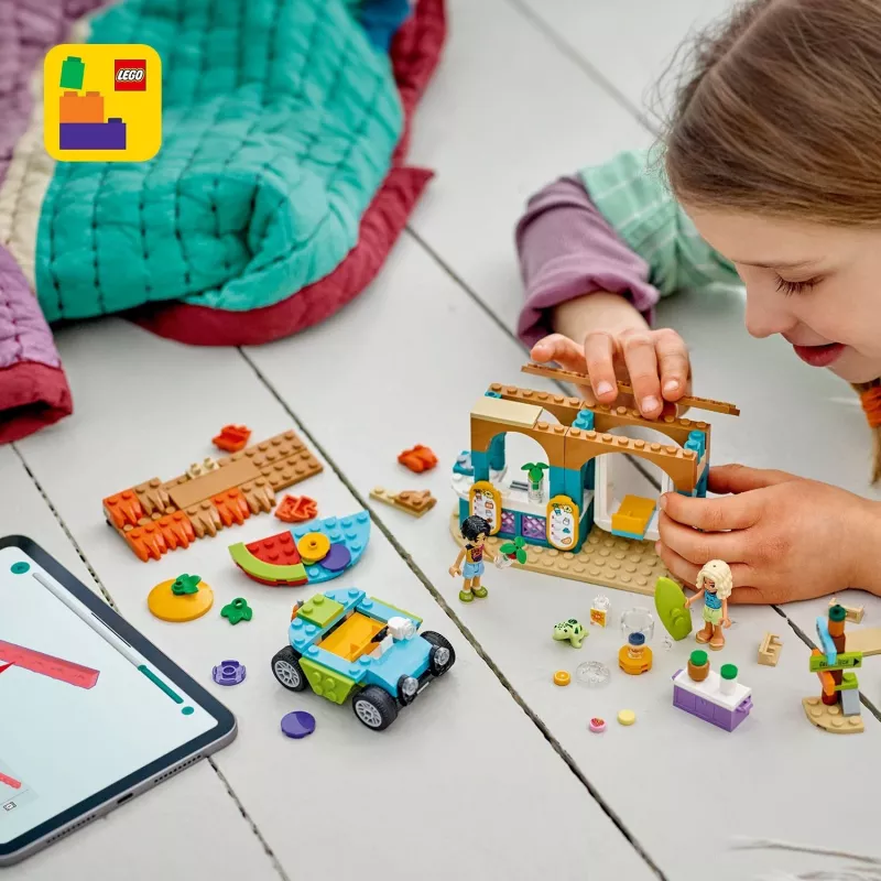 LEGO Friends paplūdimio kokteilių stendas – vaikiškas vaidmenų žaidimų rinkinys su 2 mini lėlytėmis, vėžlio figūrėle ir aksesuarais, nuo 6 metų