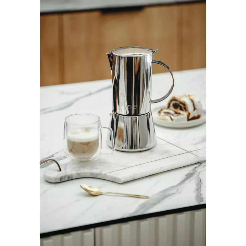 Espresso kavos aparatas Adler AD 4419 – nerūdijančio plieno korpusas, kompaktiškas dydis