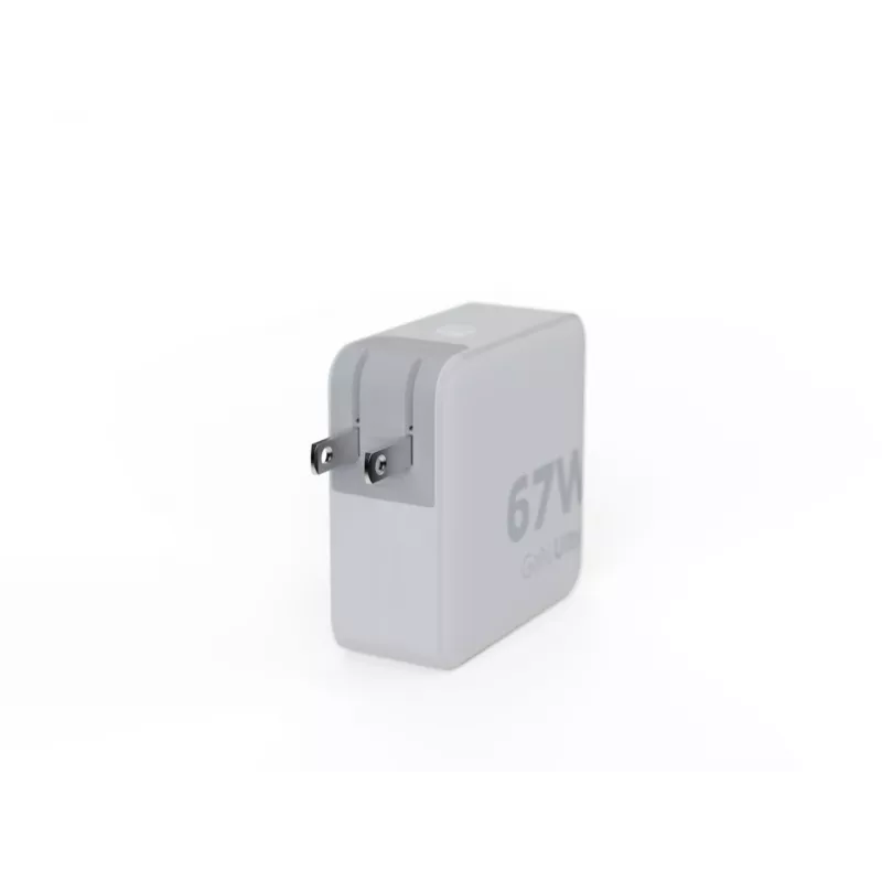 Xtorm 67W GaN-Ultra kelioninis įkroviklis su USB-C PD laidu