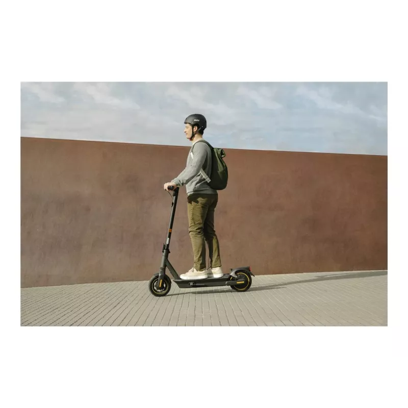 Ninebot Commuter Helmet | Juodas