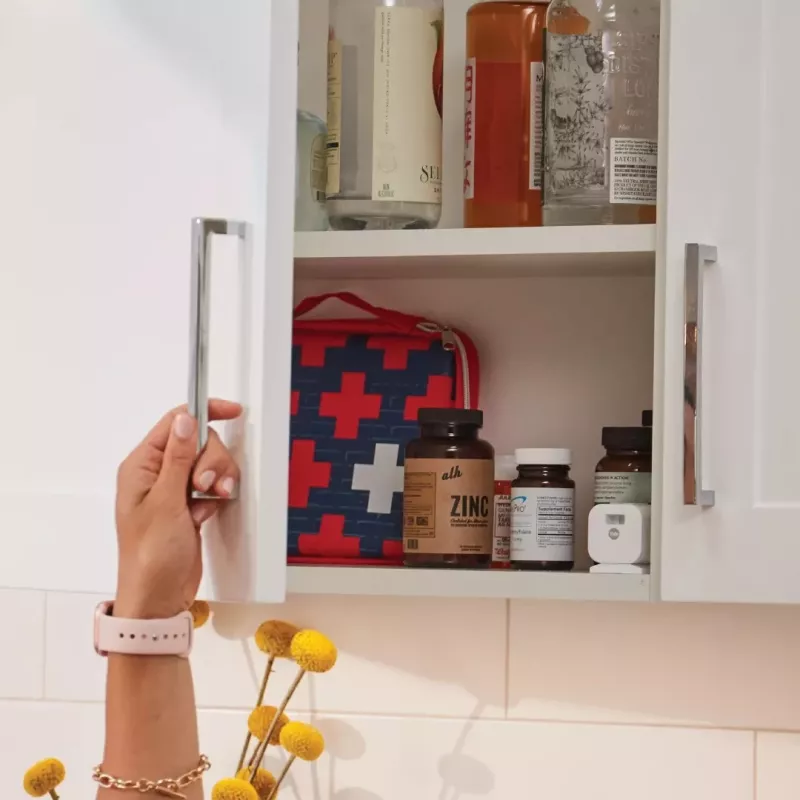 Yale Smart Cabinet Lock išmanioji spintos spyna, balta (05-SCL1-0-00-50-11)