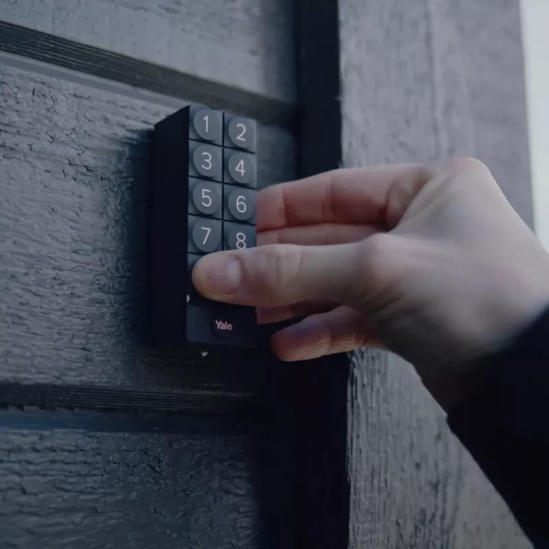 Yale 05/301000/BL skaitmeninė klaviatūra Bluetooth juoda