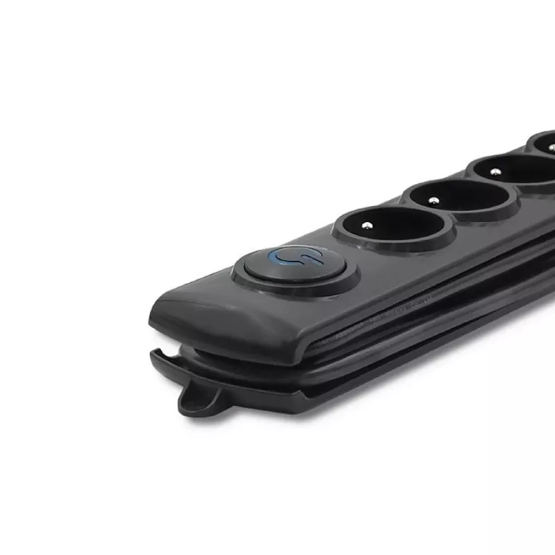 Qoltec 8 lizdų apsauginis filtras nuo įtampos šuolių 3.0 m 50114