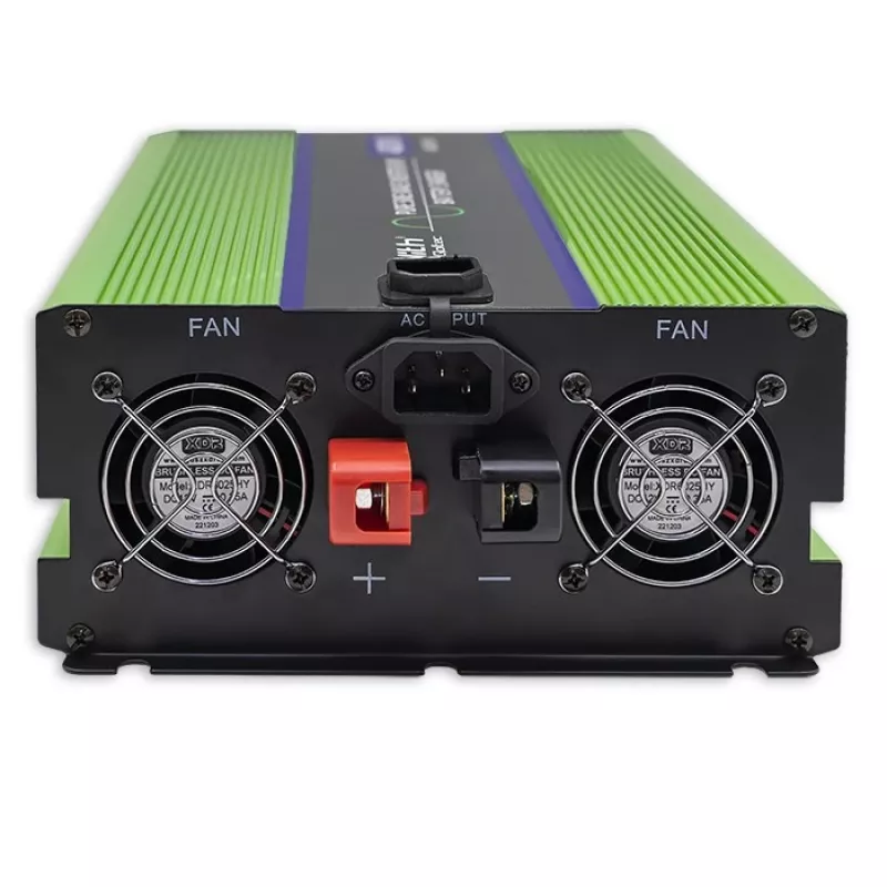 Qoltec Monolith įtampos keitiklis | Baterijos įkrovimas | UPS | 2000W | 4000W | 12V į 230V | Grynas sinusas | LCD juodas-žalias