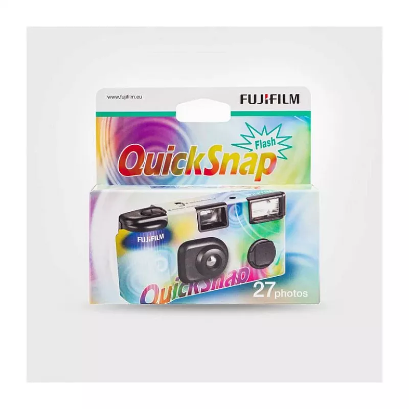 Vienkartinis fotoaparatas su blykste Fujifilm Quicksnap Flash — 135 mm (32 mm židinys), 1/100 s užraktas, įmontuota blykstė, Juoda
