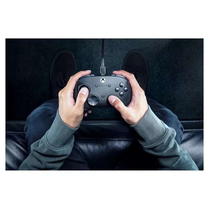 Razer Wolverine V3 Tournament Edition – laidinis žaidimų pultas, skirtas Xbox Series X|S ir PC (RZ06-05210100-R3M1)