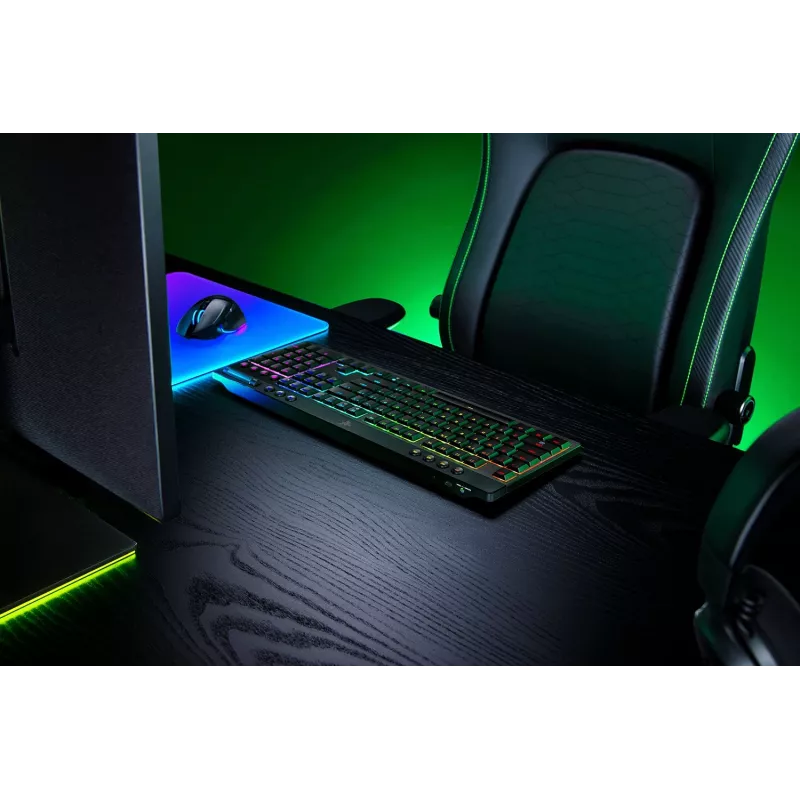 Žaidimų klaviatūra Razer BlackWidow V4 Low-profile Wireless – žemo profilio mechaniniai jungikliai, Bluetooth ir 2.4 GHz