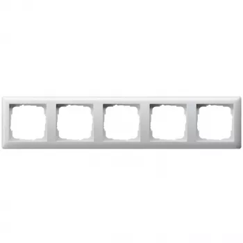 Gira Standard 55 sieninė plokštė — Baltas termoplastikas, bevaržtė, 80,7×365,9×11,4 mm