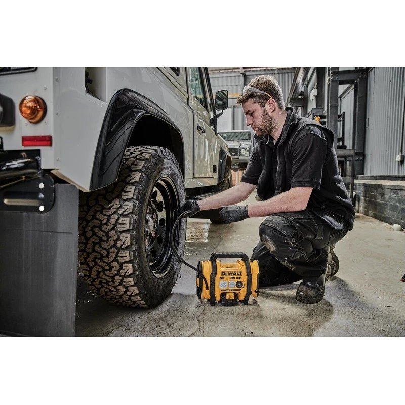 Oro kompresorius DeWALT DCC018N
