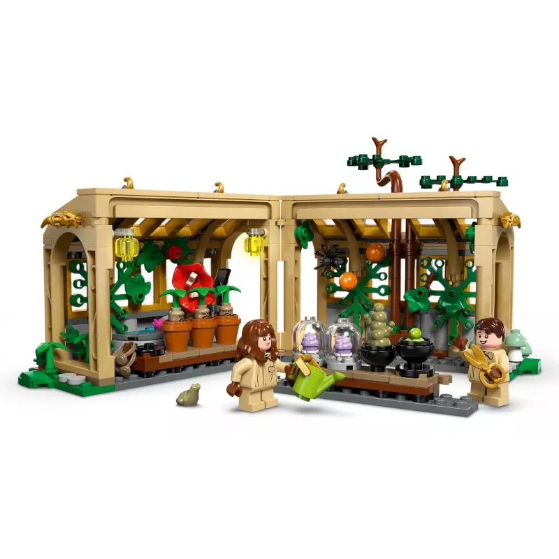 LEGO HARRY POTTER 76445 Hogmitsų pilies – Žolelių pamoka
