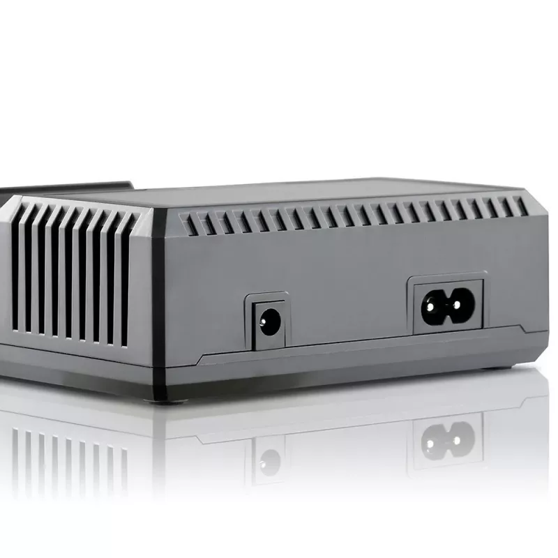 everActive UC-4200 universalus akumuliatorių kroviklis 12V 3A, palaiko AA/AAA/C/9V, 4 ląstelės, juodas, su ekranu