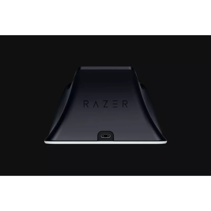 Įkrovimo stovelis Razer RC21-01900100-R3U1, skirtas PlayStation 5 valdikliams – baltas, įkrauna vieną valdiklį, komplekte USB-C į USB-A laidas