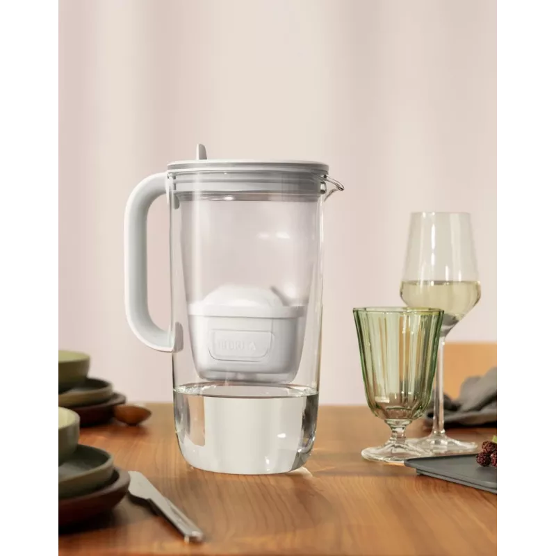 Vandens filtro ąsotis BRITA Glass+1 Maxtra Pro pilka, 2,4 L bendras / 1,5 L filtruoto vandens, Maxtra Pro PP filtras
