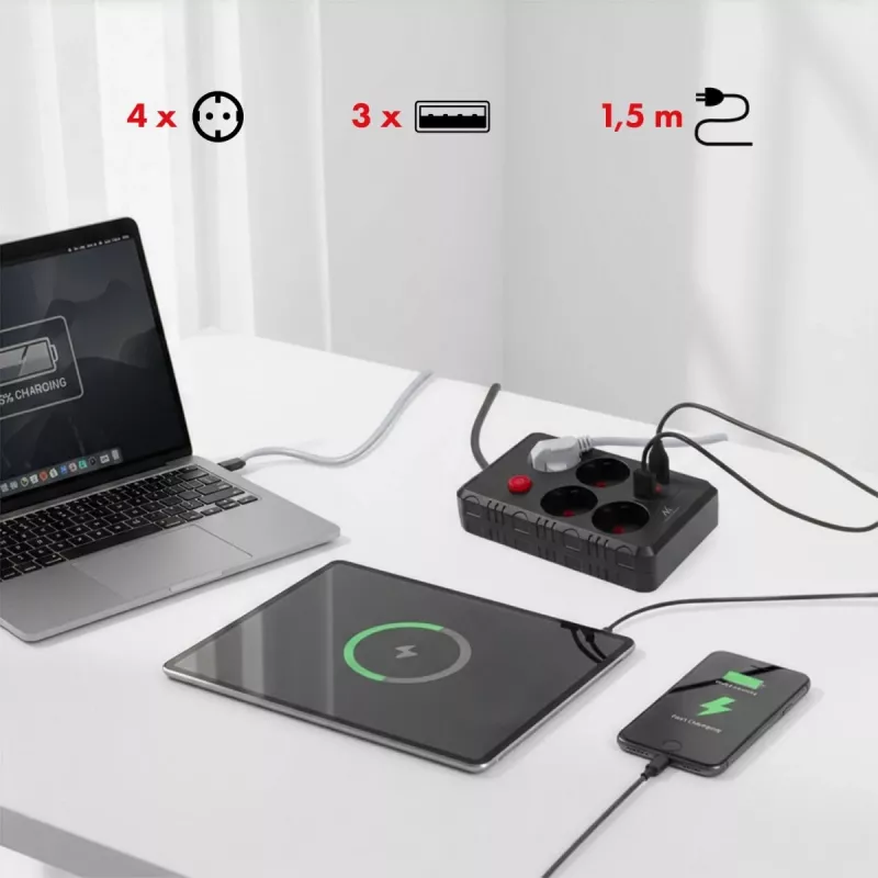 Maitinimo blokas MACLEAN MCE392 B — 4 lizdai, 3×USB, 110–240V, 2.1A, 2500W, 1,5 m laidas, juodas