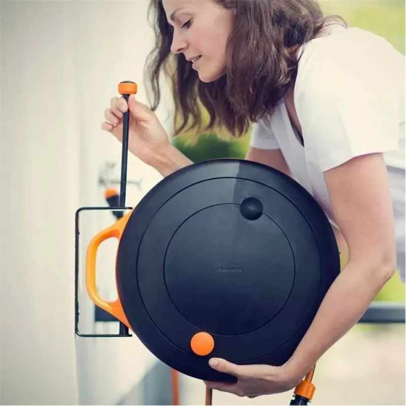 Fiskars 1020448 žarnos laikiklis Metal Black