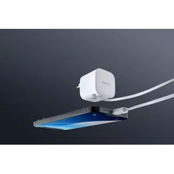 Maitinimo adapteris 1xUSB-A/1xUSB-C/BALTAS 7806520 Intenso
