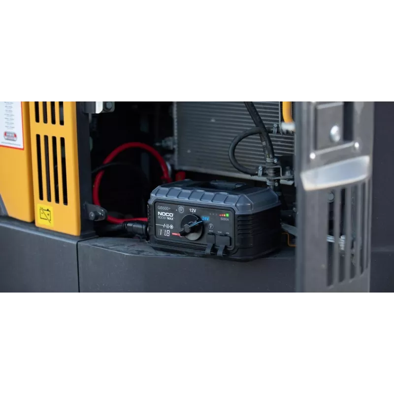 Užvedimo starteris NOCO GB500 6250A 12V/24V, nešiojamas akumuliatoriaus boosteris automobiliams ir komercinėms transporto priemonėms
