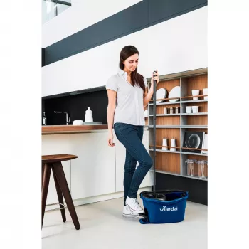 Grindų šluota VILEDA TurEasyWring & Clean Box 167756 su kibirėliu ir gręžtuvu