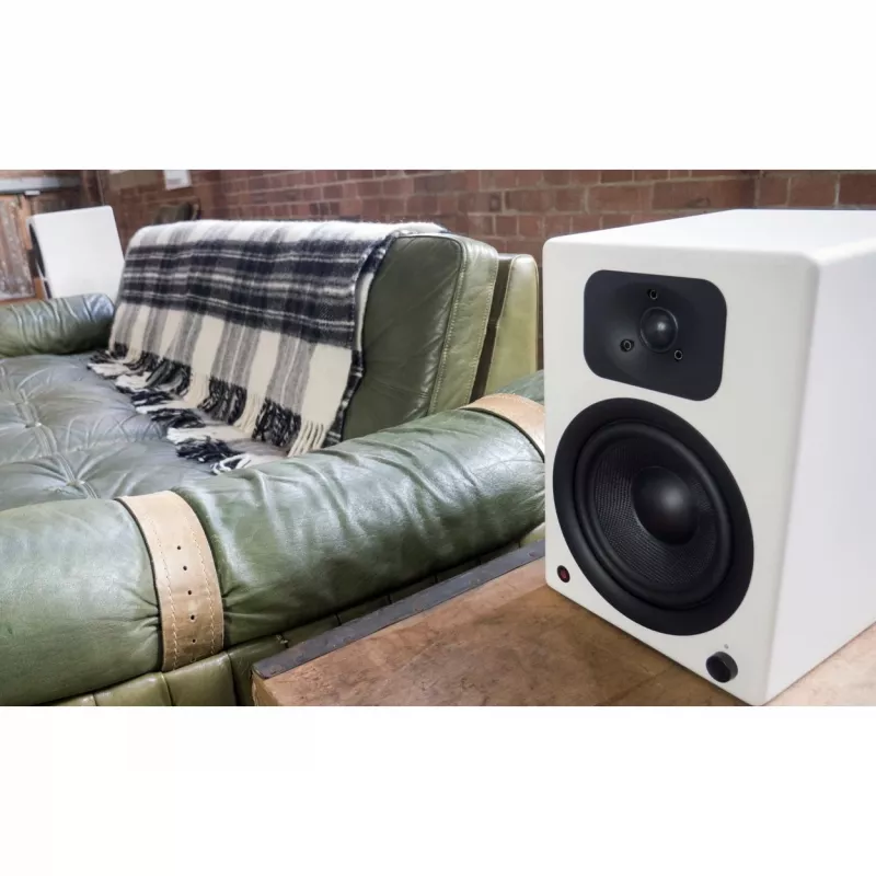 Wavemaster TWO NEO 2.0 Bluetooth švelniai balta mažmeninė