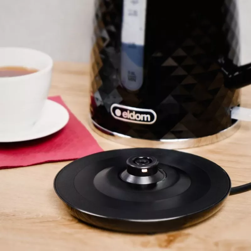 ELDOM ELLI virdulys, talpa 1,7 l, galia 2200 W, juodas, Strix