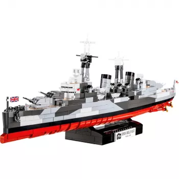 Konstrukcinis žaislas Cobi HMS Belfast 1:300 mastelio modelis COBI-4844, demonstruojamas istorinio Karališkojo laivyno lengvojo kreiserio modelis