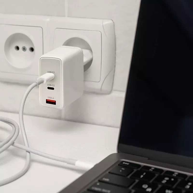 Kroviklis QOLTEC 100W GaN USB-C Dual PD 5–20V 1.5–5A, 2×USB-C