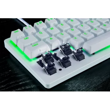 Razer RZ03-04990100-R3M1 klaviatūra žaidimams USB QWERTY UK International balta