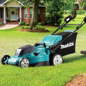 Makita DLM481Z akumuliatorinė vejapjovė stūmiamoji juoda mėlyna metalinė