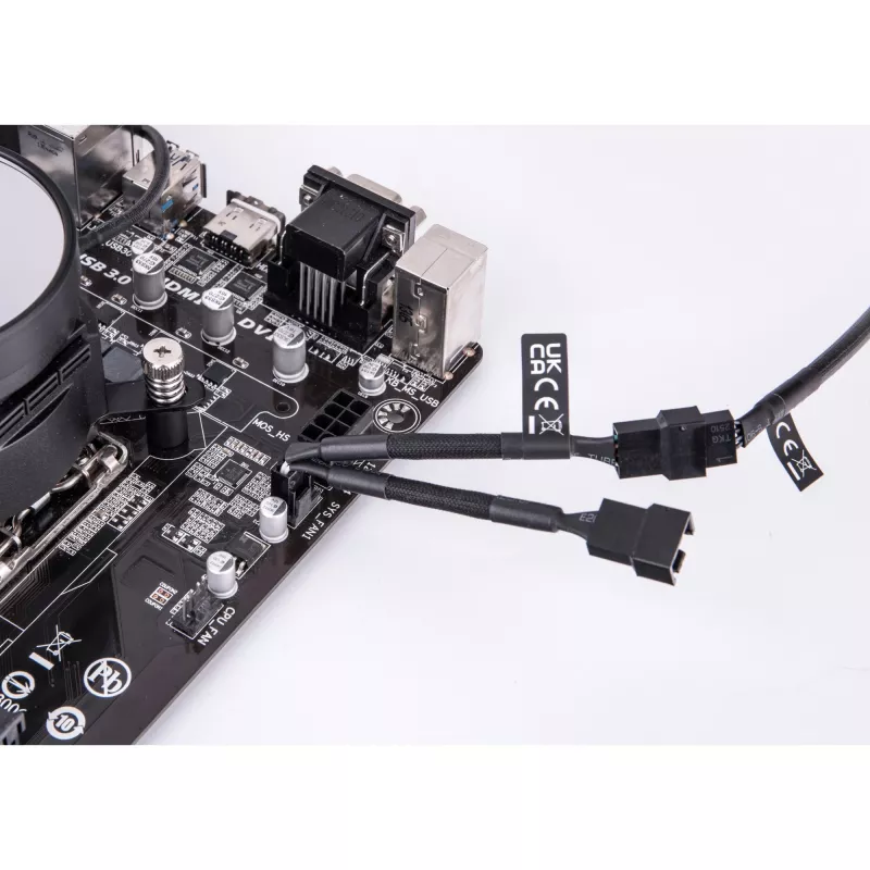 PWM ventiliatorių Y-kabelis THERMALTAKE Tt Mod AC-060-CO1OTN-F1 4-pin, 3 vnt. pakuotė