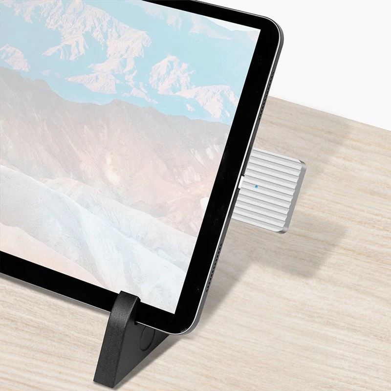 Itin mažas USB3.2 Gen2x1 SSD korpusas su USB-C, NVMe