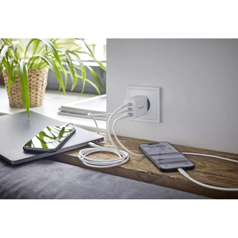 Maitinimo adapteris 1xUSB-A / 2xUSB-C / 7806512 Intenso