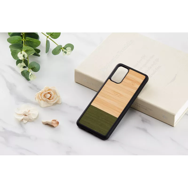 Man and Wood dėklas Samsung Galaxy S20+ – bambukas, miško juoda