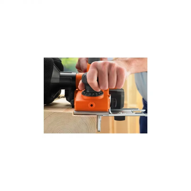 Elektrinis oblius Black & Decker KW750K-QS, 750 W, 16000 aps./min., juoda/oranžinė