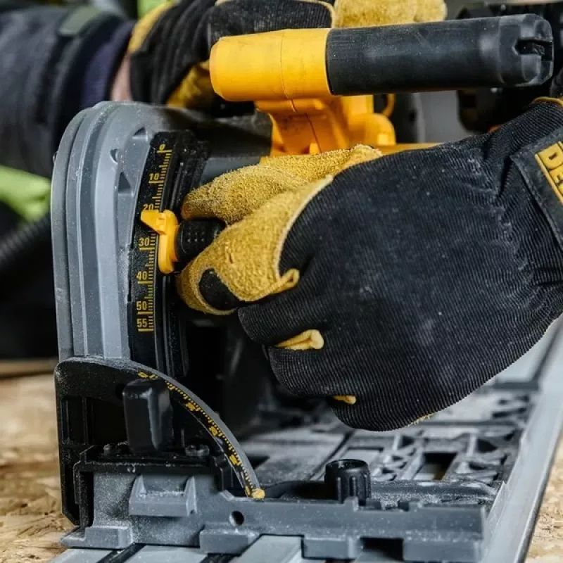 DEWALT DCS520T2 nešiojamasis diskinis pjūklas 54V 2x XR FLEXVOLT 6Ah TSTAK juoda, geltona