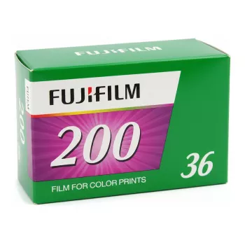 Fujifilm 200 135/36 – spalvota negatyvinė juosta ISO 200, 35 mm, 36 kadrų