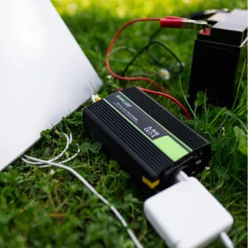 Keitiklis Green Cell INV12 3000 W 12 V į 230 V, 50 Hz, 1 USB, aktyvus aušinimas, juodas