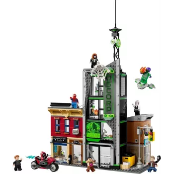 Konstruktorius LEGO Marvel rinkinys 76324 Žmogus voras prieš Oscorp, 808 dalių, 8 minifigūrėlės, nuo 10 m.