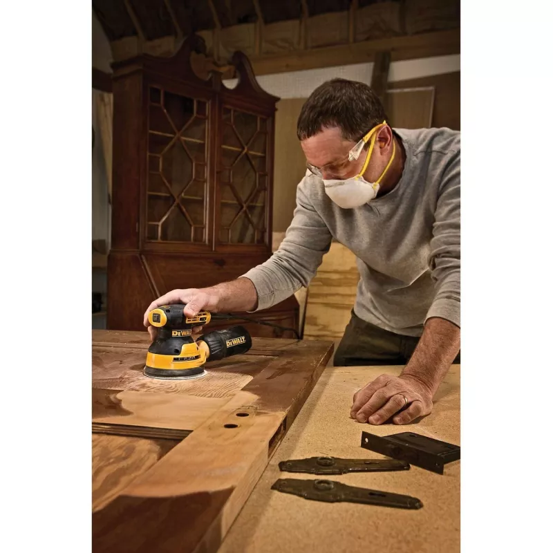 Orbitinis šlifuoklis DeWalt DWE6423-QS, 280 W, 8000–12000 OPM, 2,6 mm orbita, 1,28 kg