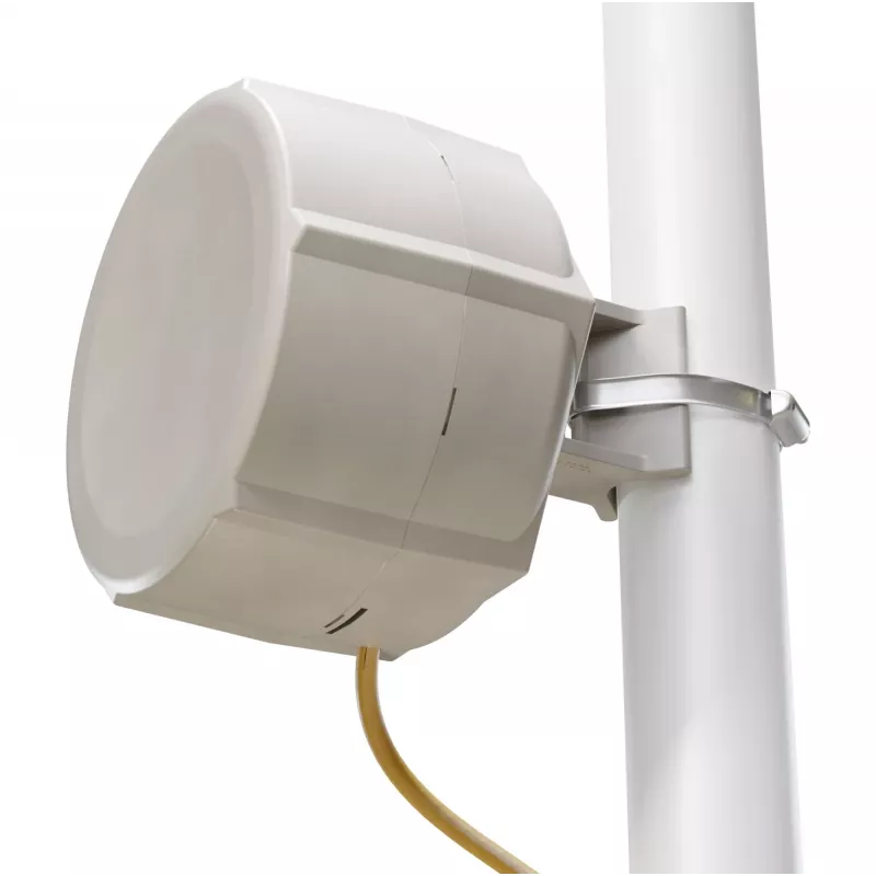 MikroTik SXT LTE7 Kit CPE 3G/4G/LTE7 su 9 dBi 60° antena, 2× LAN, PoE