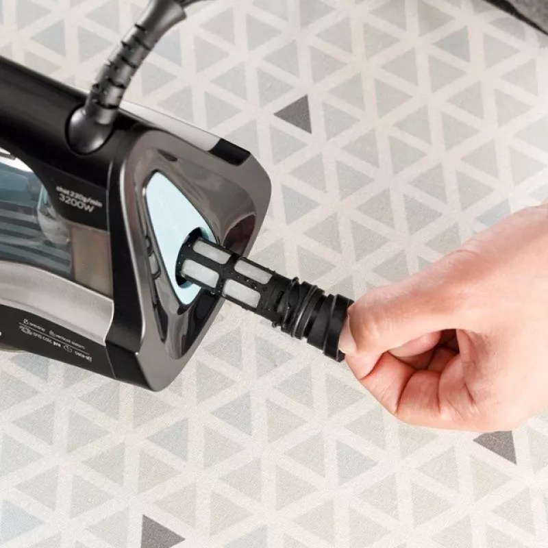 Sausas ir garinis lygintuvas Taurus Geyser Eco 3200 W, 220 g/min garo smūgis, anoduotas padas, juodas