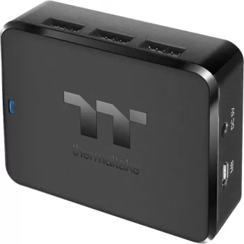 Thermaltake H200 PLUS vidinis USB šakotuvas – TT Premium Edition – 3 x USB 2.0 + 3 x USB 2.0 (vidiniai)