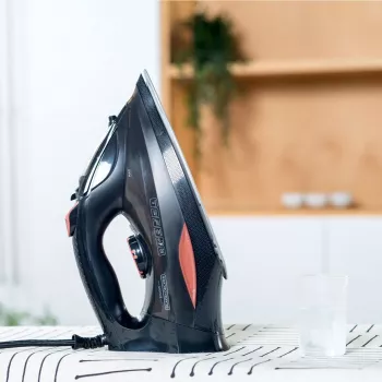 Lyginimo lygintuvas Black+Decker BXIR3000E (3000W; juodas)
