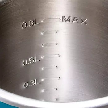 Makita KT001GZ elektrinis virdulys 0.8 L Juodas, Mėlynas