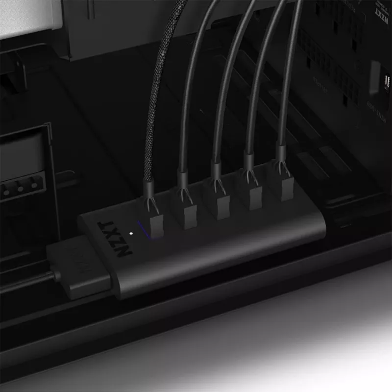 NZXT Internal USB 2.0 plėtimo stotelė Gen 3 - juoda
