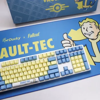 Ducky x Fallout Vault-Tec Limited Edition One 3 Žaidimų Klaviatūra + Pelės Kilimėlis – MX-Blue (US)