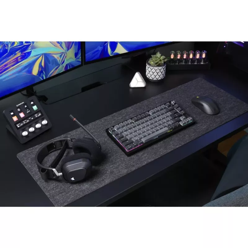 Mechaninė žaidimų klaviatūra CORSAIR K65 PLUS Wireless — Nordic Black, kompaktiškas išdėstymas, USB Type-A