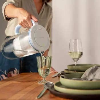 BRITA Glas Kanne ONE vandens filtro ąsotis su 2 x MAXTRA+ PRO kasetėmis (126032)